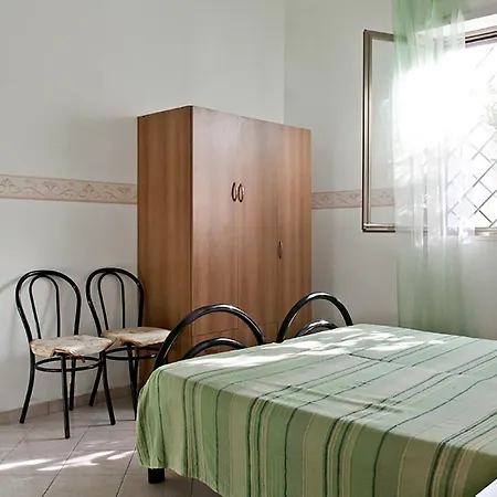 Tatil Evi Beach Holidays M703 *